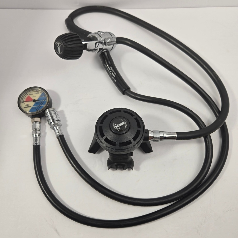 Vintage US Divers Conshelf SE2 Scuba Regulator Set Yoke 1st Beuchat Swiss SPG SN
